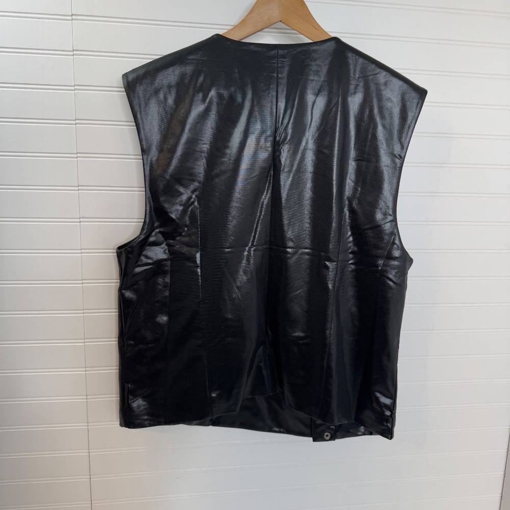 NEW Adidas Chile62 Women's Black Vest Large - Picture 8 of 10